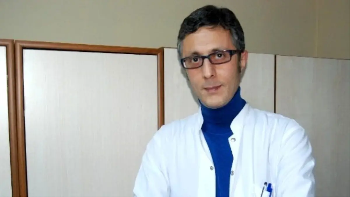 Hastanın Böbreğinden 5 Santim Taş Çıkartıldı