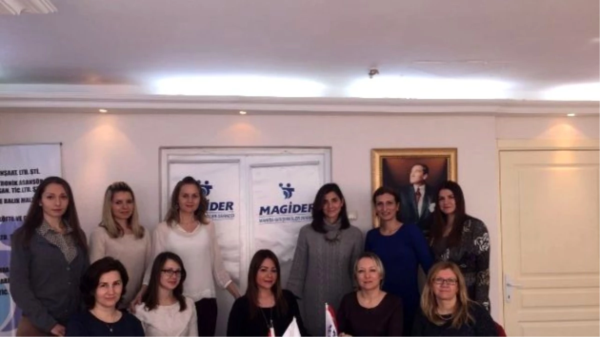 Magider\'den Yabancı Gelinlere Kahvaltı