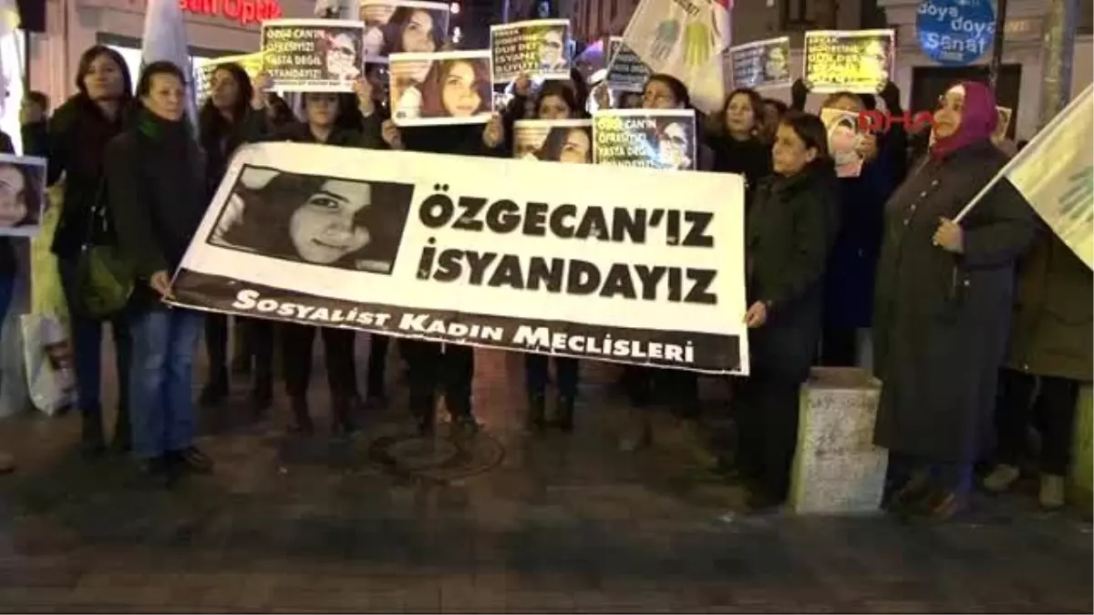 Özgecan Aslan Kadıköy\'de Anıldı...