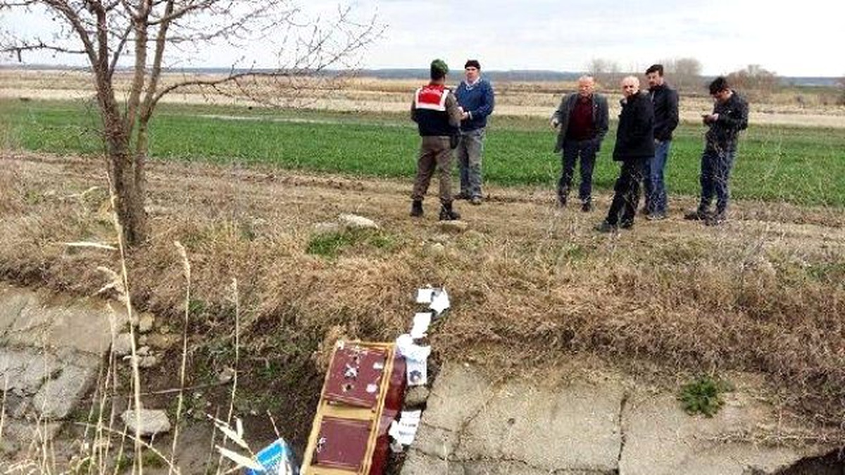 Tarım Kooperatifinden Çalınan Para Kasası Su Kanalında Bulundu