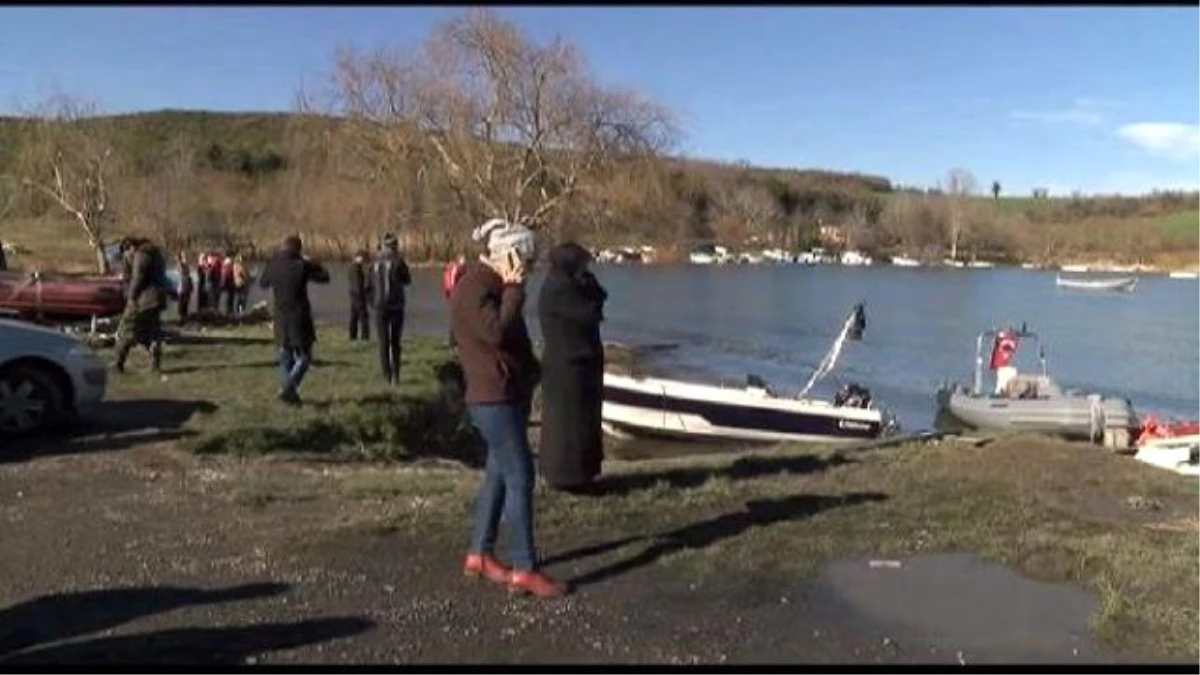 Terkos Gölü\'nde Tekne Alabora Oldu: 2 Ölü, 1 Kayıp. 1 Kişi Sağ Kurtuldu (2)