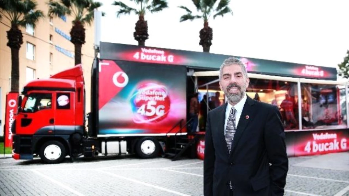 Vodafone "4bucakg" Tır\'ının İlk Durağı İzmir Oldu