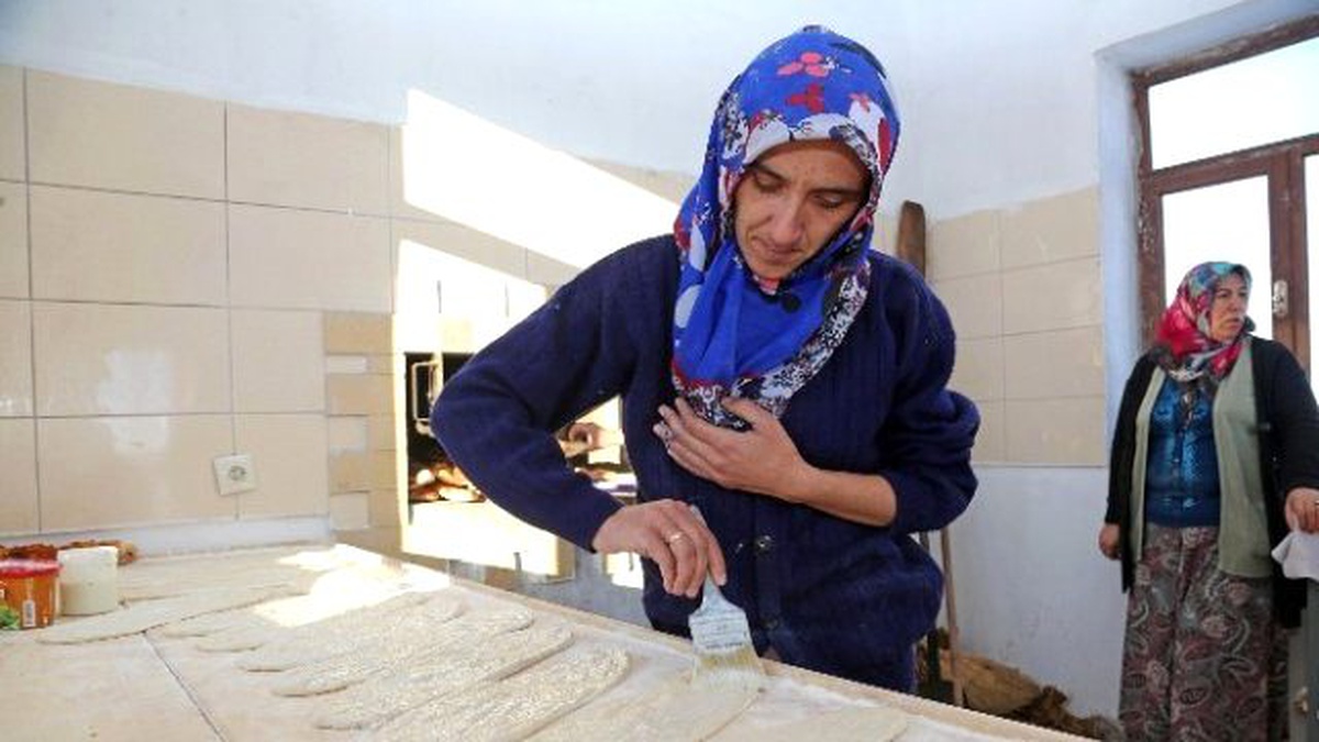 Yukarı Mahalleli Kadınlara Fırın Hizmeti