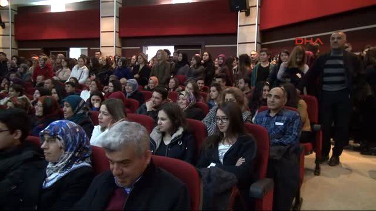 Bolu\'da 1043 Üniversiteli Laptopla Ödüllendirildi