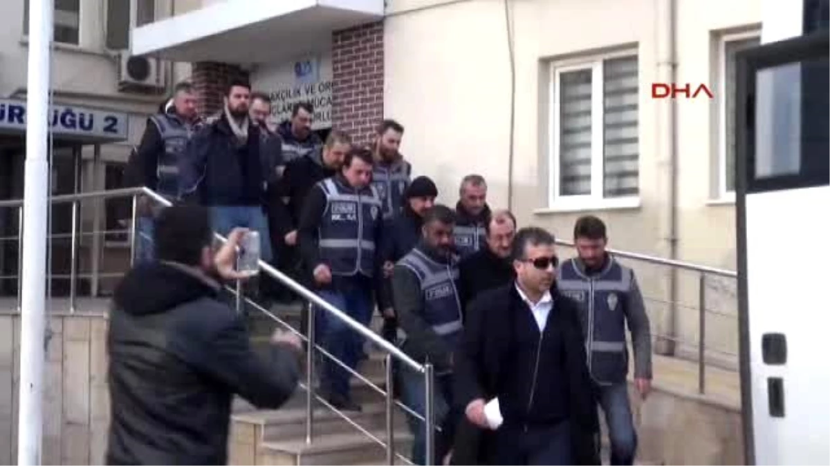 Bursa\'da \'Parale\' Operasyonunda Gözaltına Alınan 17 Kişi Adliyeye Sevkedildi