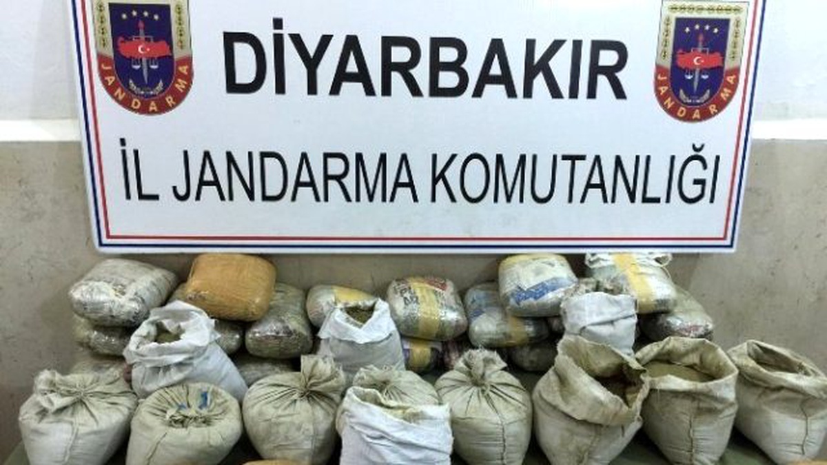 Diyarbakır\'da 50 Kilo Esrar Ele Geçirildi