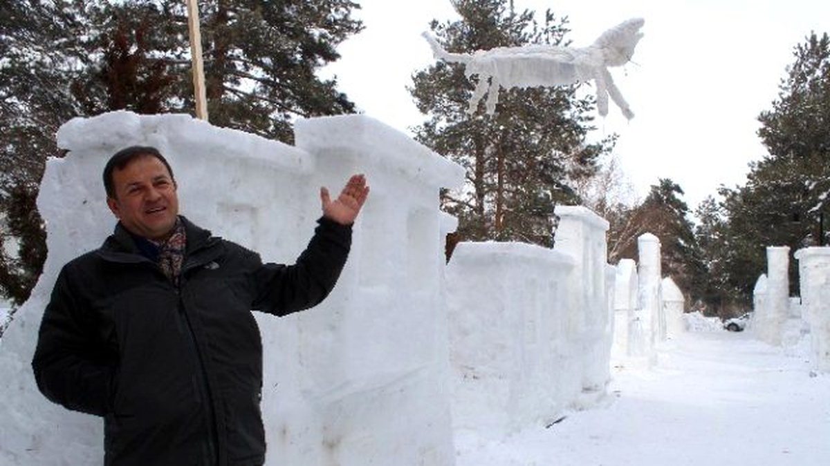 Erzurum\'un Tarihi Mekanları "Kültür Sokağı"Nda Tasvir Edildi