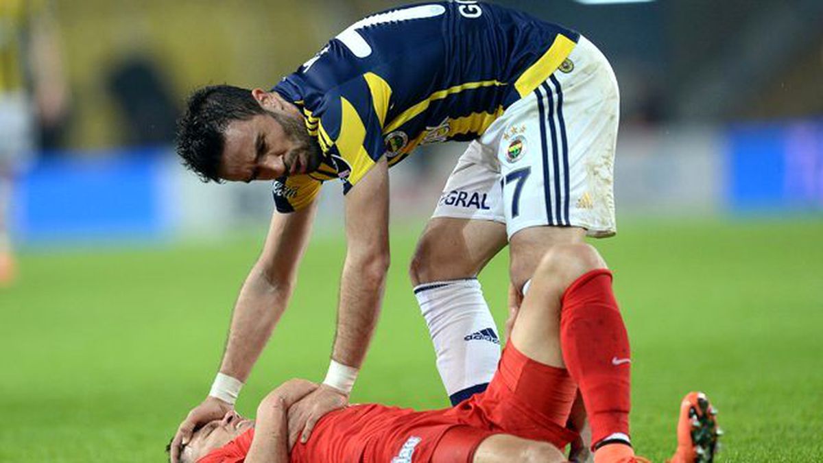 Gökhan Gönül, Hatalı Karar Veren Hakemin Kararını Değiştirdi