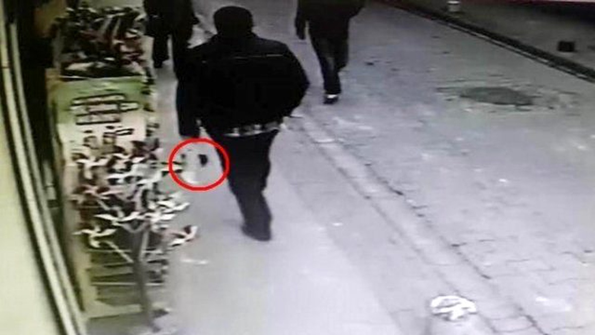 Hırsız Güvenlik Kamerasına Yakalandı