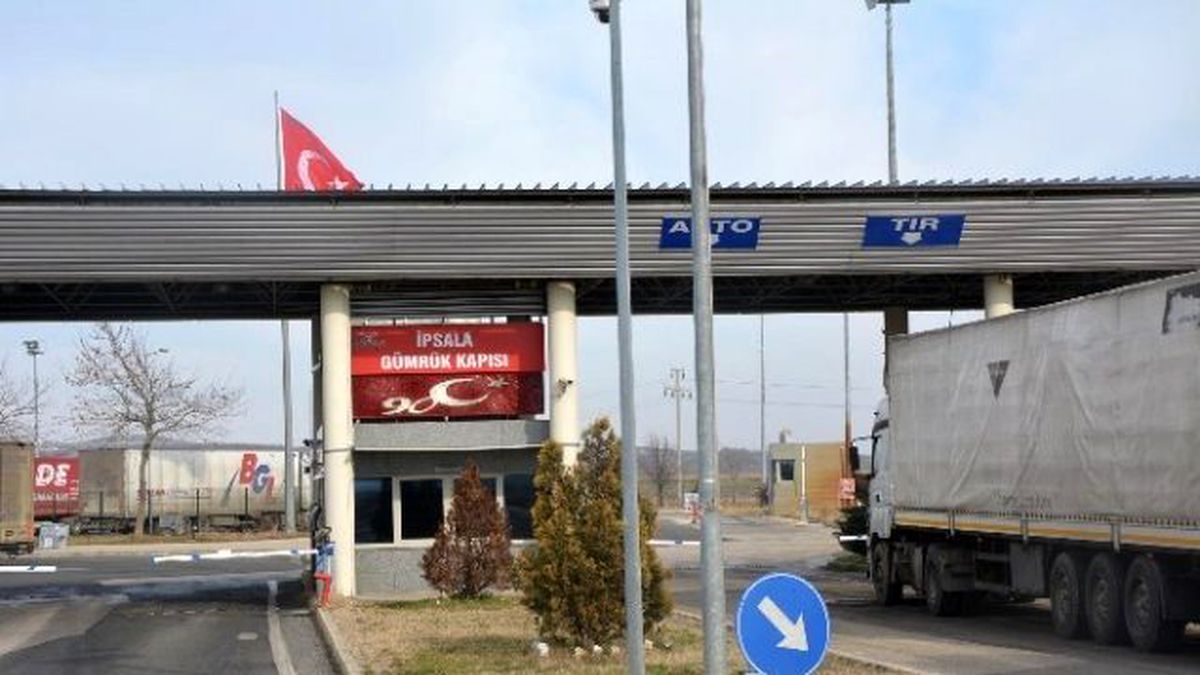 İpsala Sınır Kapısı Araç Geçişlerine Kapatıldı