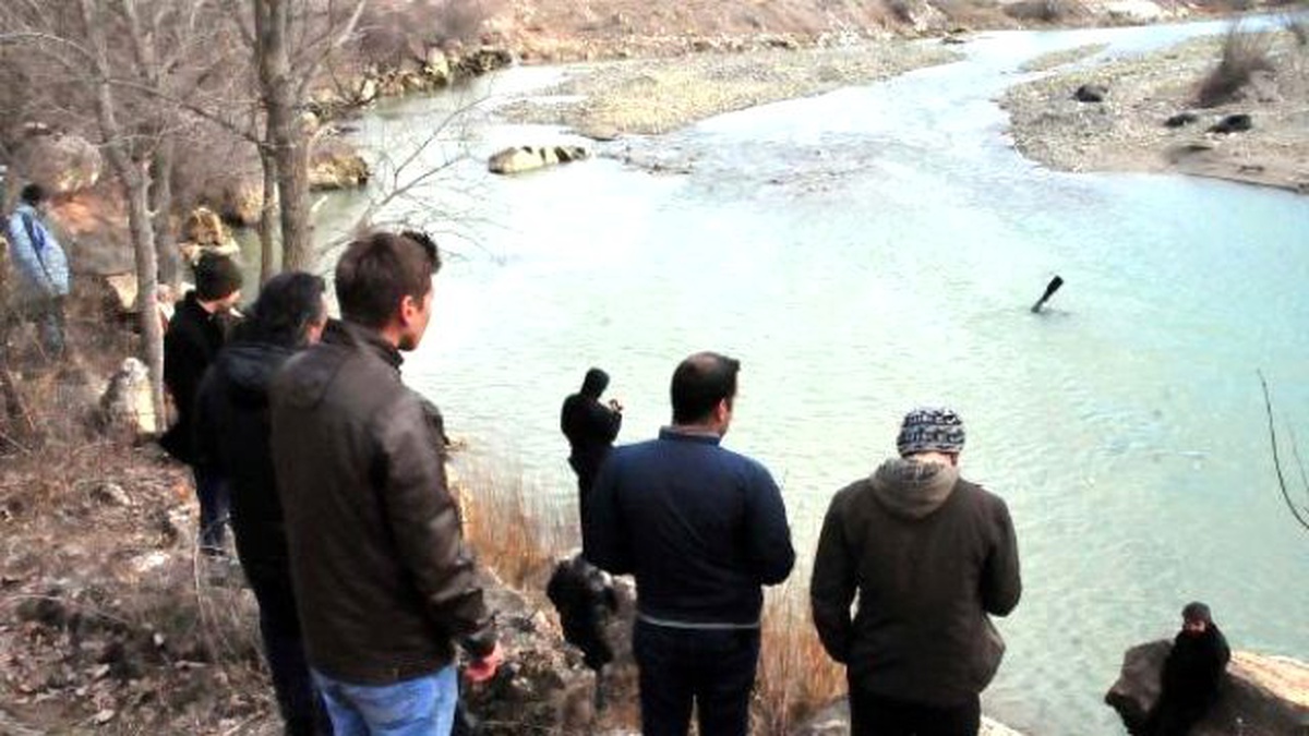 Kelkit Çayı Kıyısında 45 Gündür Kayıp Torununu Arıyor (2)