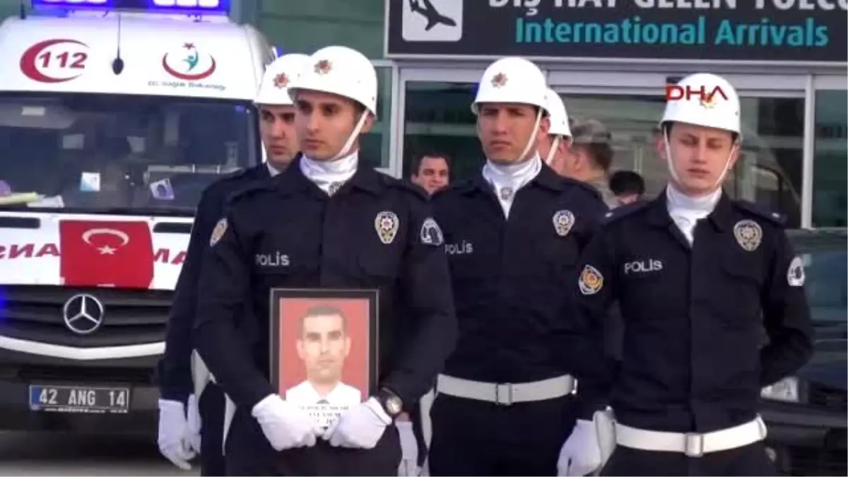 Şehit Polis Yılmaz\'ın Cenazesi Memleketine Getirildi