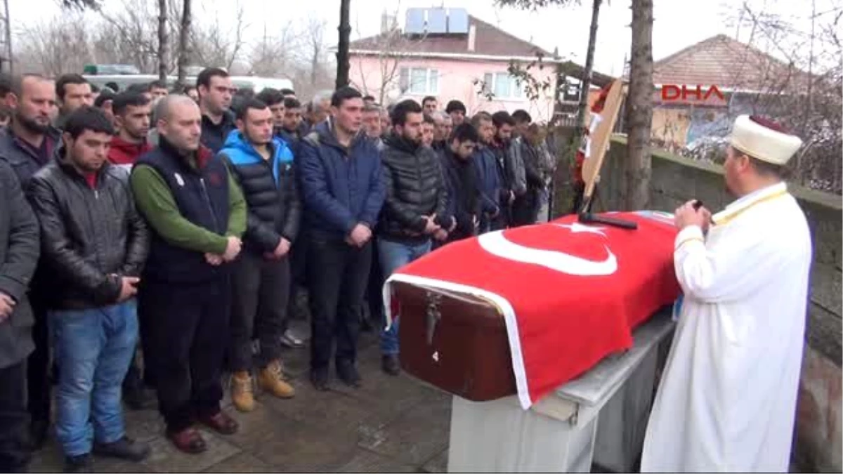Zonguldak 2 Kişiyi Öldüren Gencin Polise Silah Çekip İntihar Etmesi Güvenlik Kamerasında-4