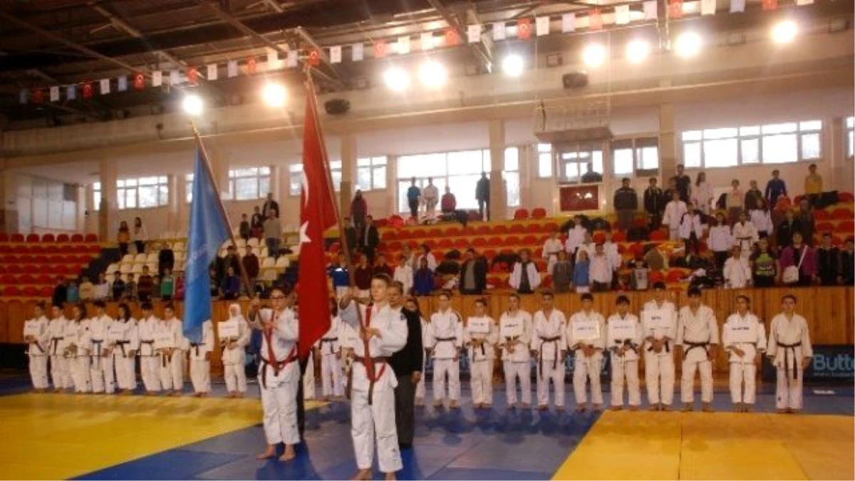 Anadolu Yıldızlar Ligi Judo Yarı Final Müsabakaları Tokat\'ta Başladı