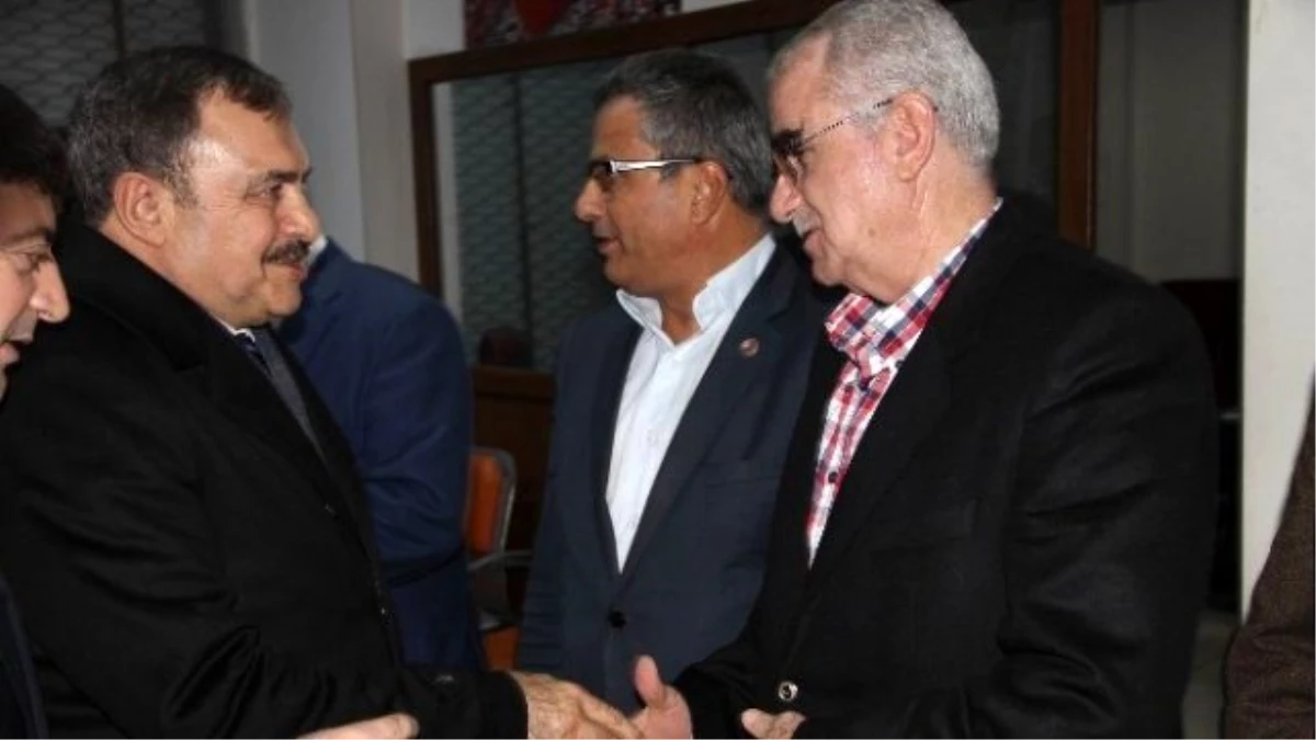 Bakan Eroğlu AK Parti\'yi Ziyaret Etti
