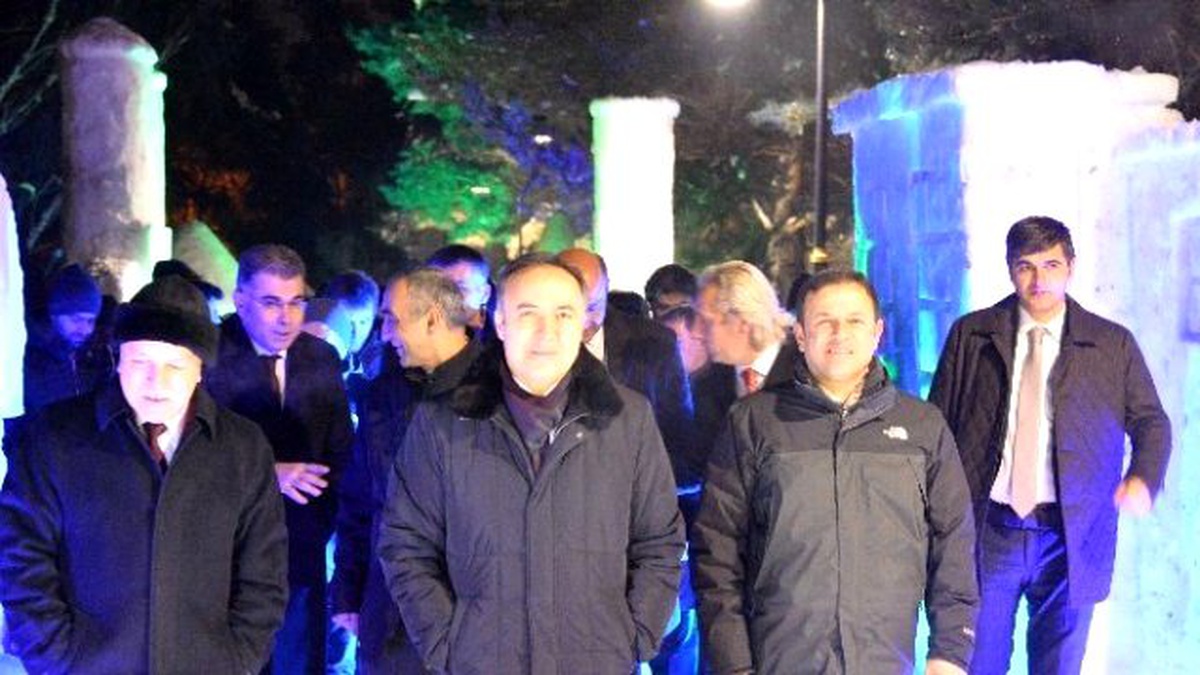 Buz ve Kar\'dan Geleneksel Erzurum Kültür Sokağı" Açılışı Yapıldı