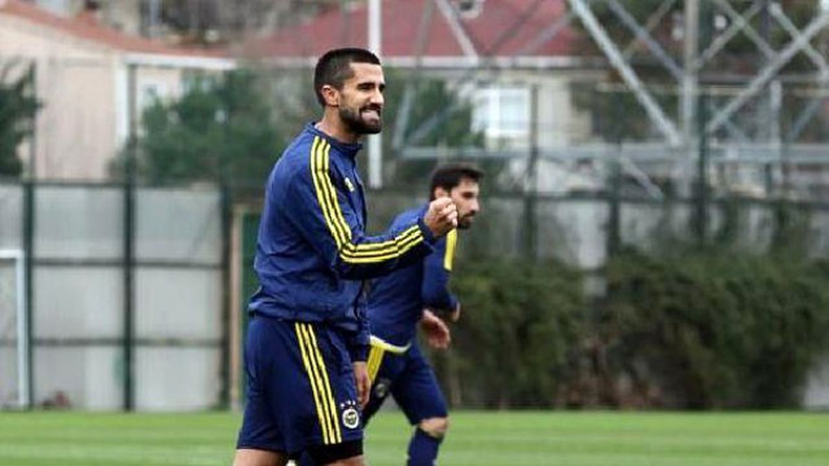 Fenerbahçe\'de Zorlu Periyot Öncesi Moraller Yerine Geldi