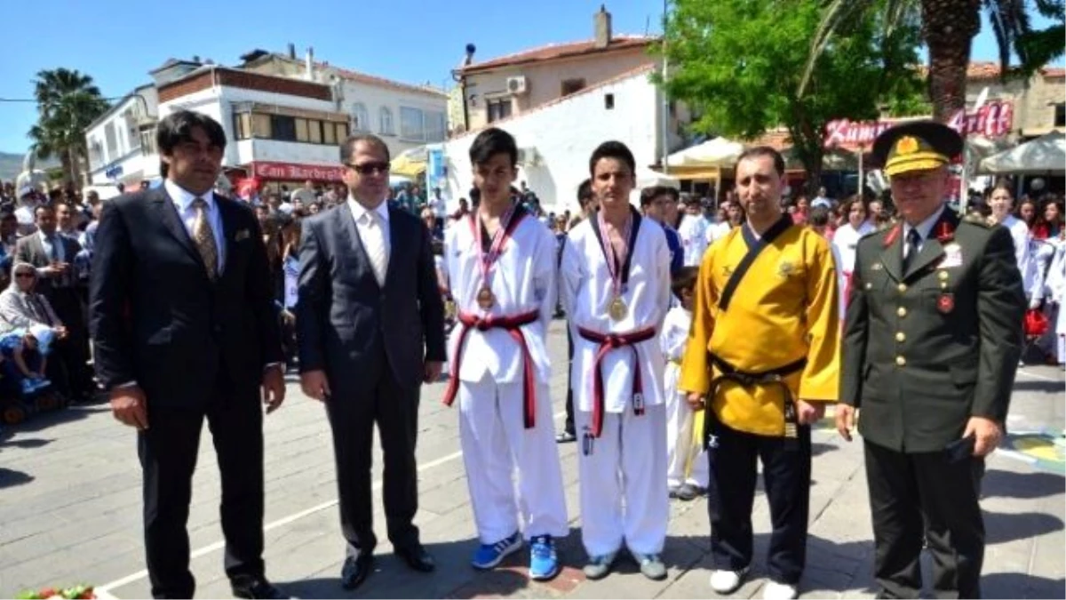 Foçalı Taekwondocular Antalya\'da Yarışacak