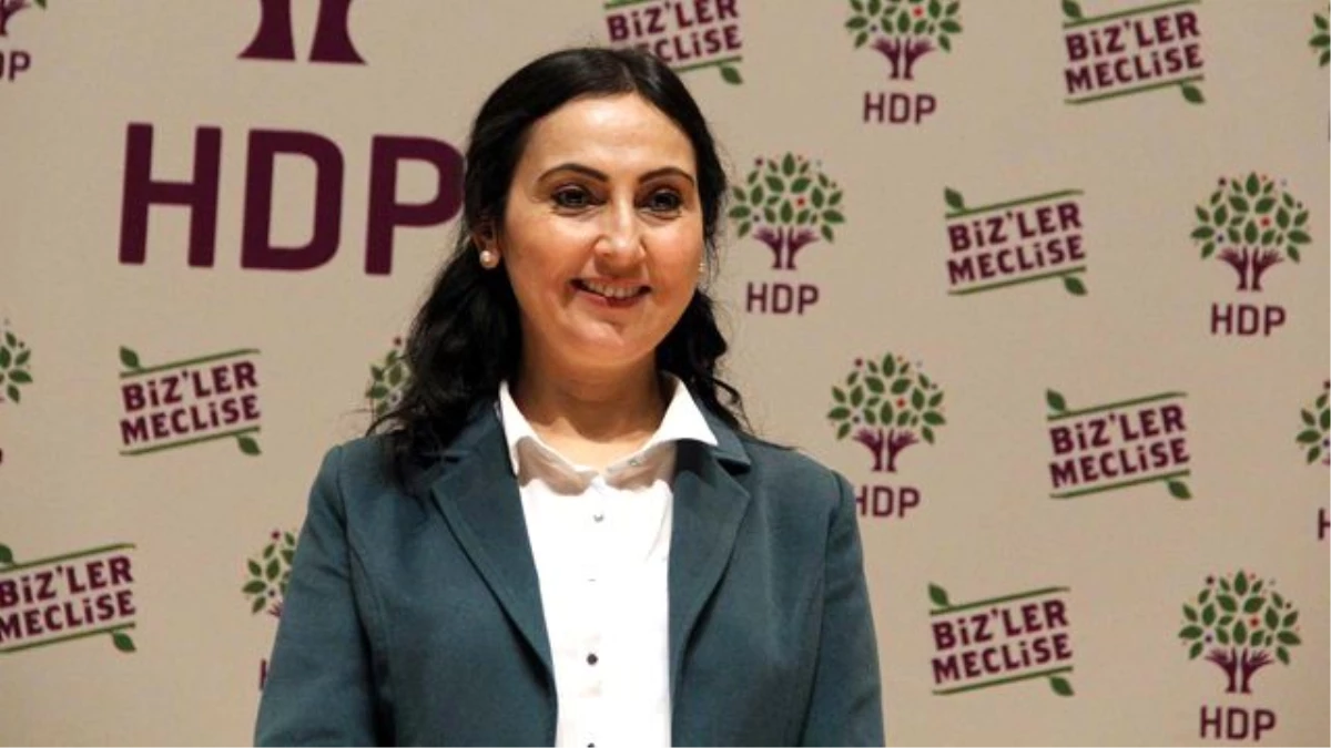 HDP: Yüksekdağ\'ın Aracı Polis Tarafından Silah Doğrultularak Durduruldu