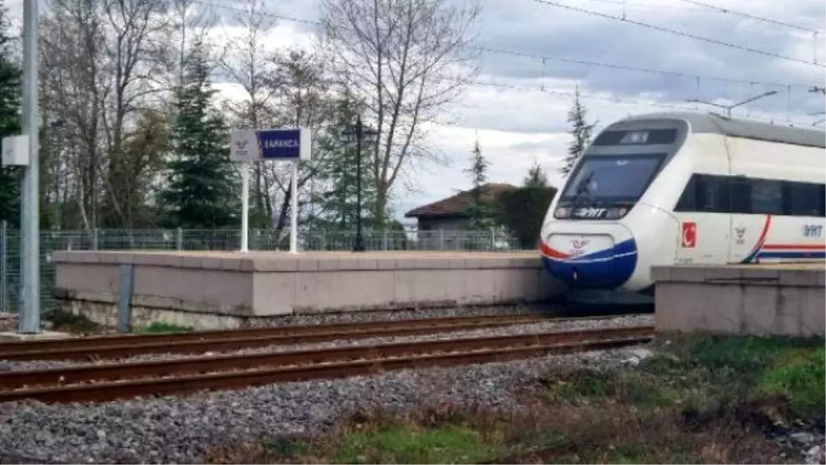 Hızlı Tren Elektrik Kesintisine Takıldı