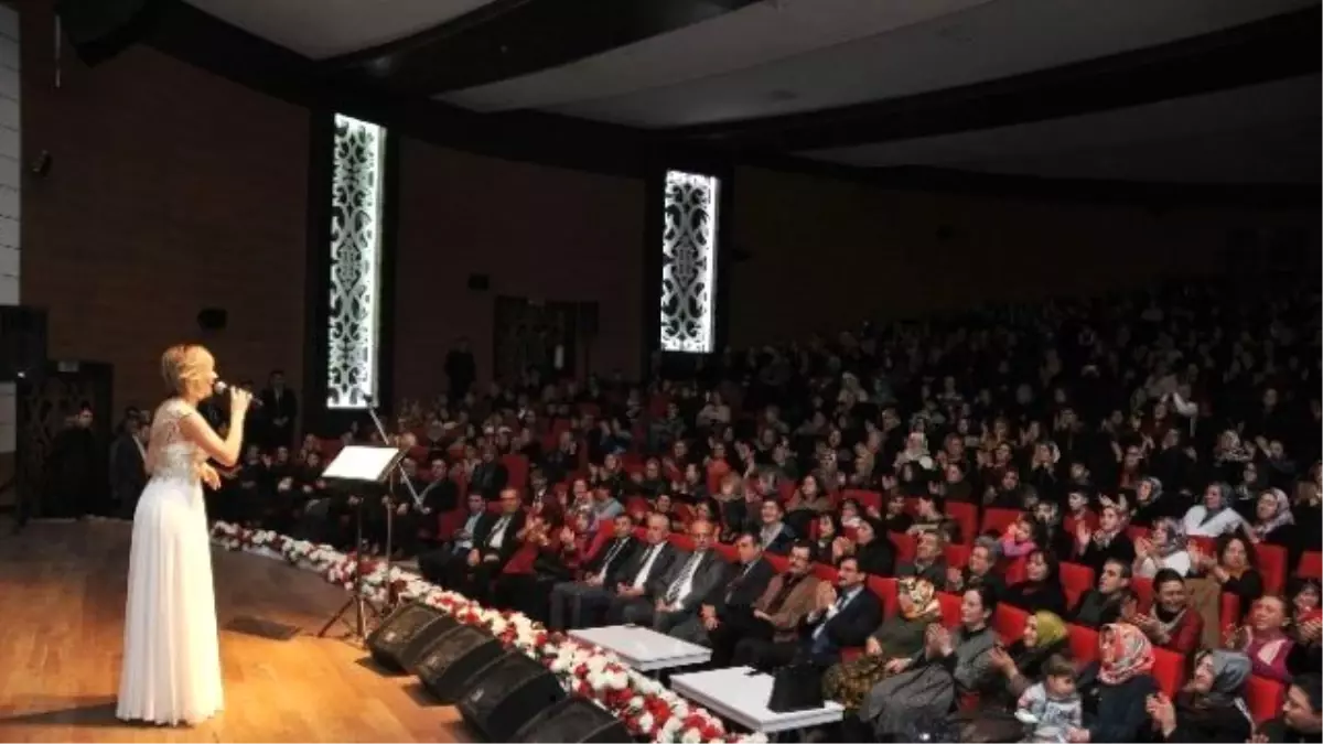 Keçiören Belediyesi'nden Sevenler İçin Aşk Konseri