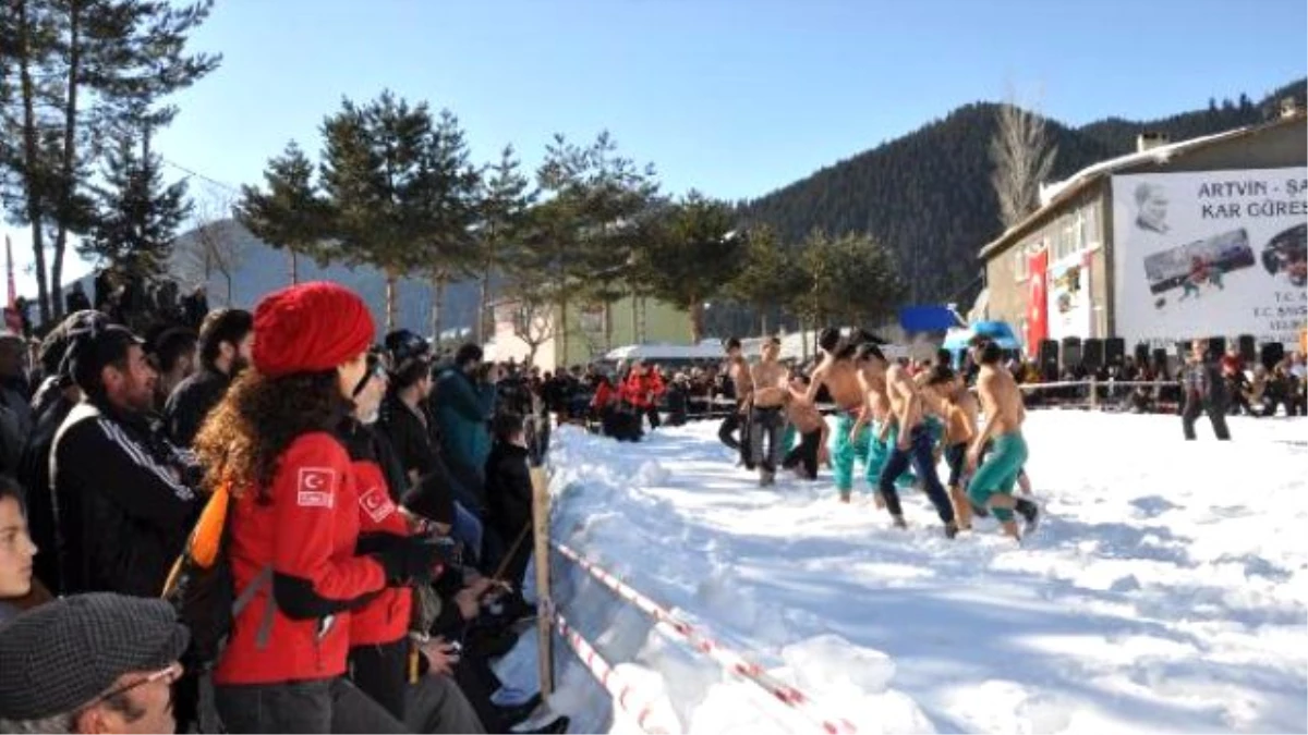 Şavşat\'da 21\'inci Veliköy Kar Güreşleri Festivali Yapıldı