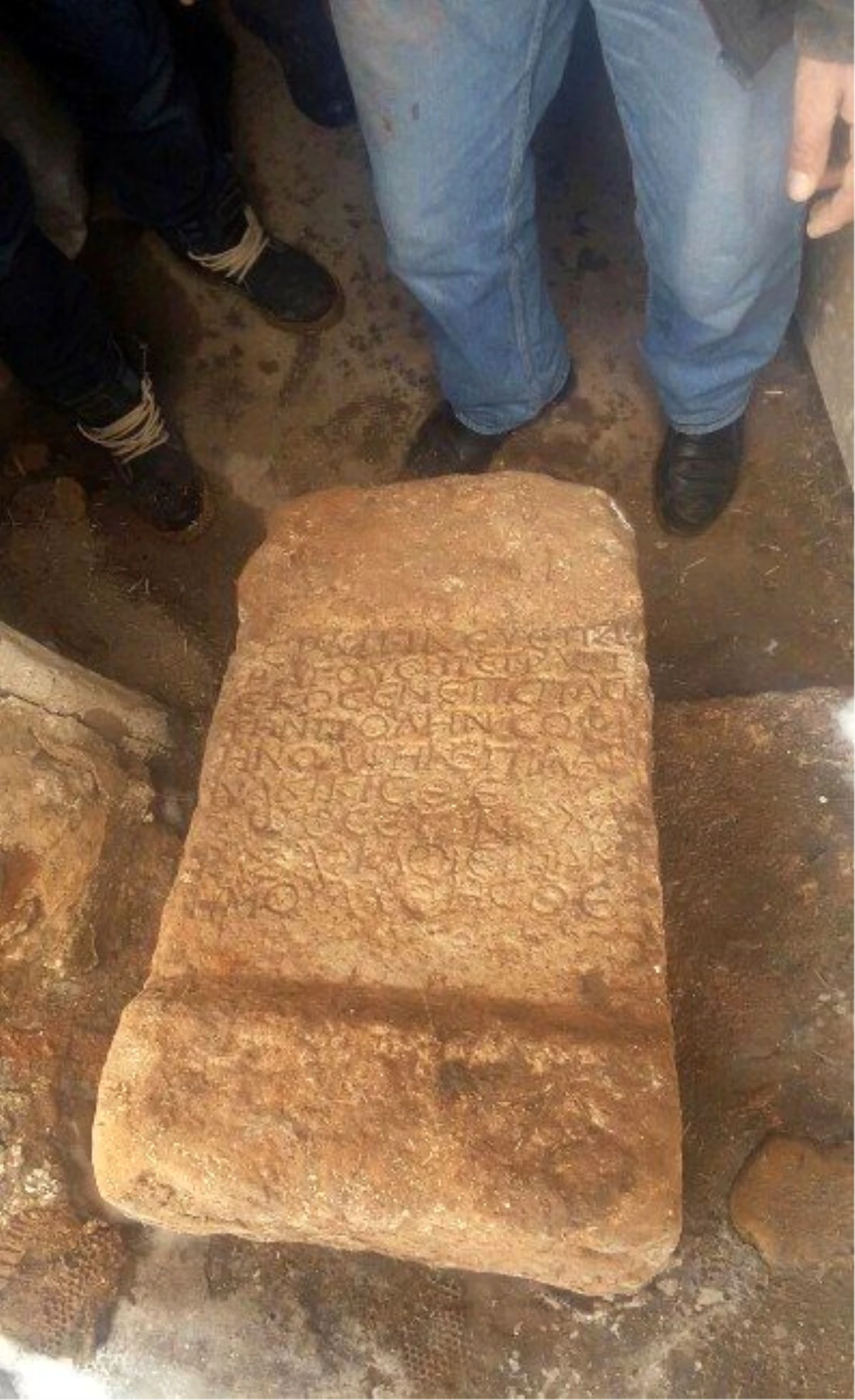 Sivas\'ta Yunan Komutanın Mezar Taşı Ele Geçirildi
