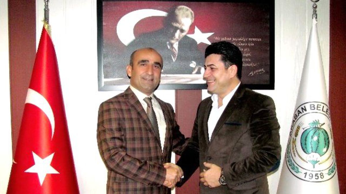 Ünlü Ses Sanatçısı Murat Çelik\'ten, Başkan Mehmet Özdemir\'e Teşekkür Ziyareti