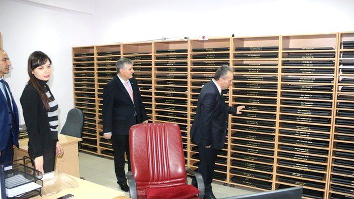 Vali Fidan Nüfus Müdürlüğünde İncelemelerde Bulundu