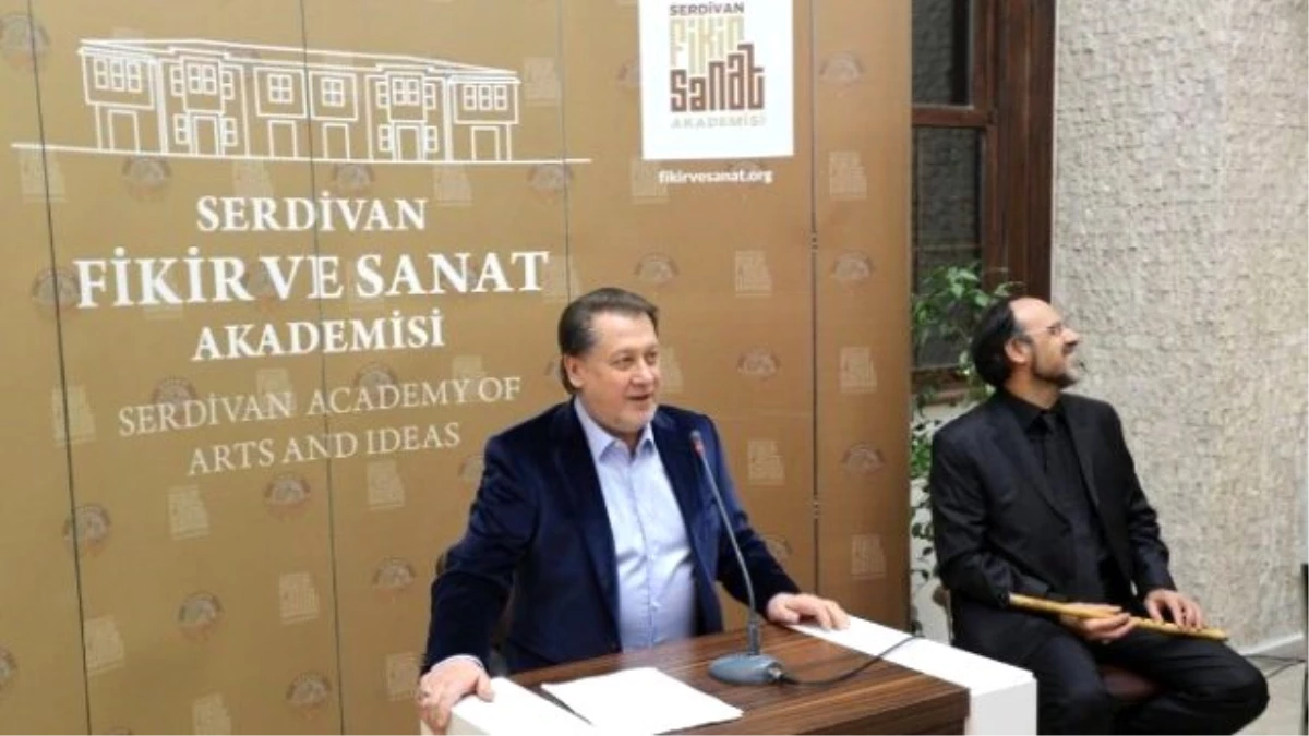 Ahmet Özhan Sfsa\'da Musikiseverlerle Buluştu