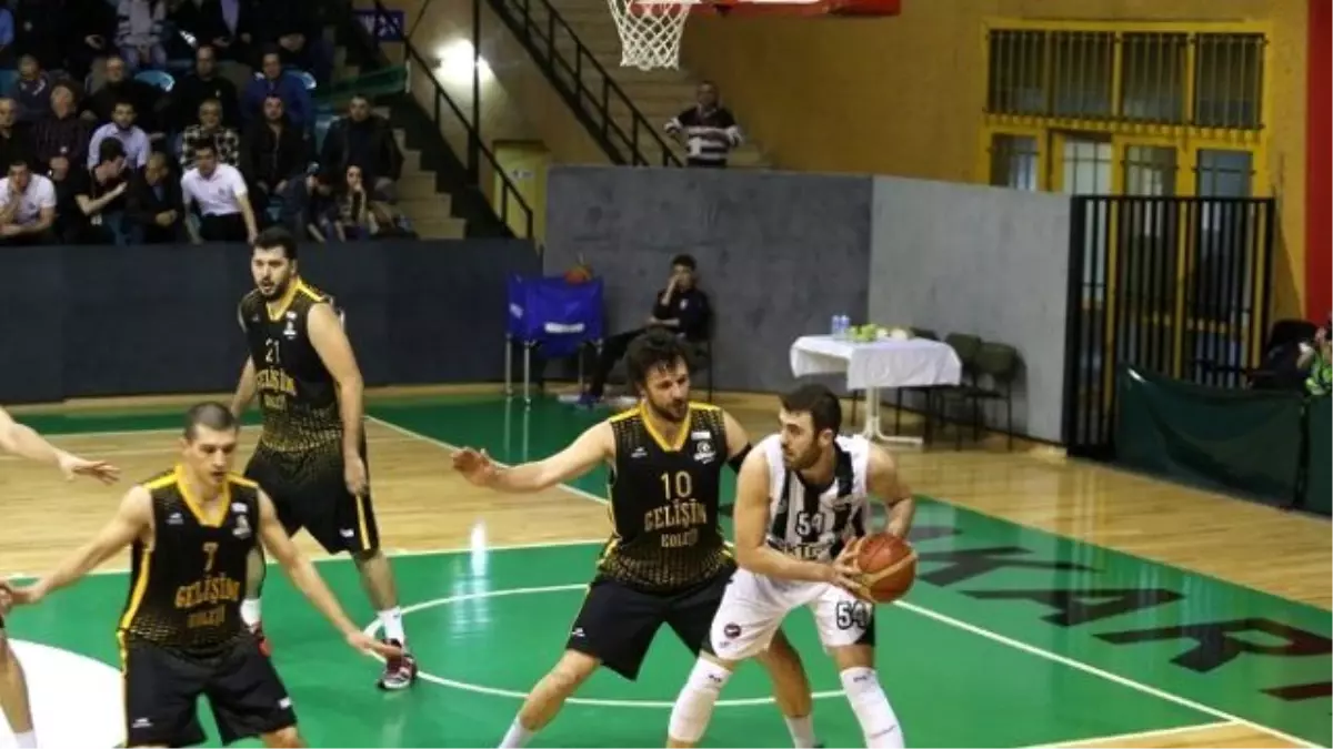 Büyükşehir Basket Takımı Gelişim Koleji\'ni Mağlup Etti