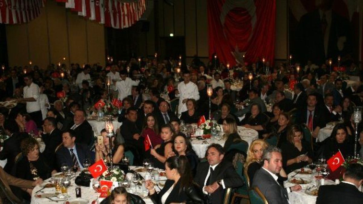 CHP\'liler Barış ve Dayanışma Yemeğinde Buluştu