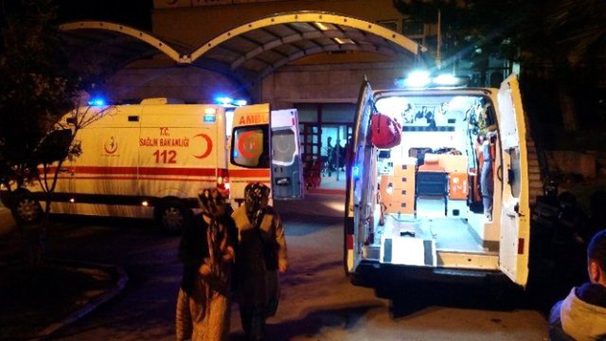 Direksiyon Hakimiyetini Kaybedince Yayaların Arasına Daldı: 6 Yaralı