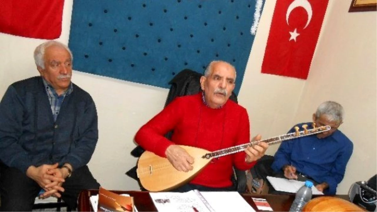 Eşyoder, Sevgililer Günü\'nü Şiir ve Türkülerle Kutladı