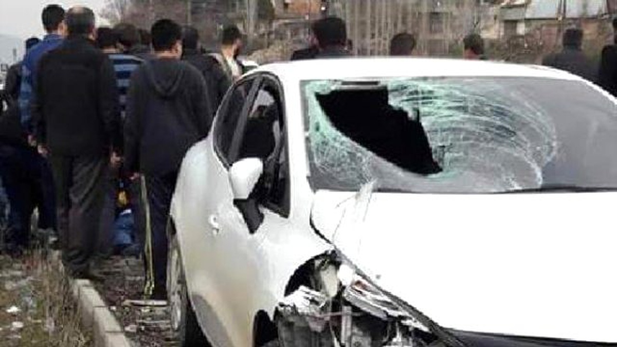 Otomobilin Çarptığı Genç Öldü