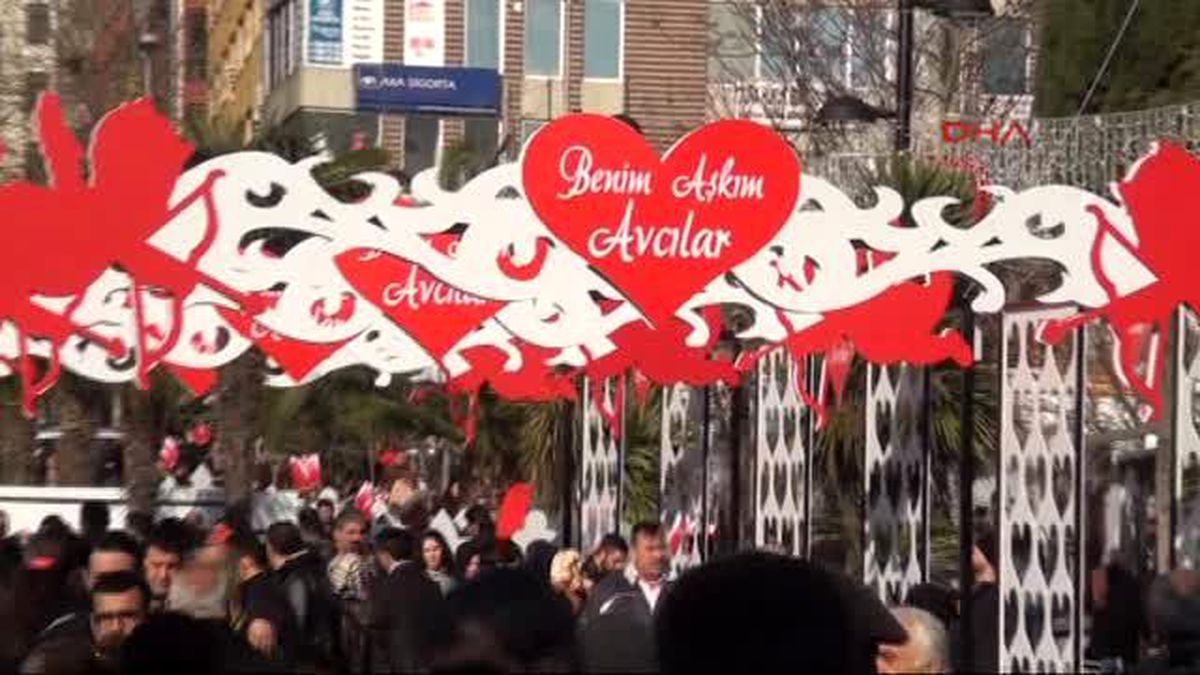 Sevgililer Günü\' İçin Kırmızı Halılı Platform