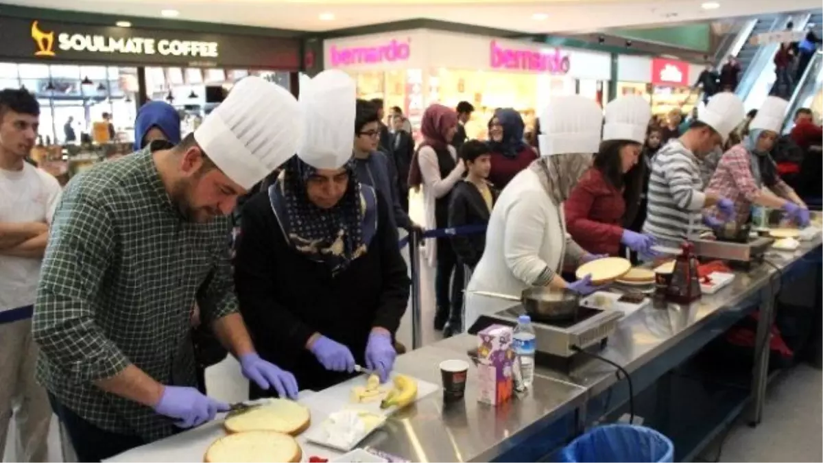 Sevgililer Gününde Sevgililer Tatlı Tatlı Yarıştı