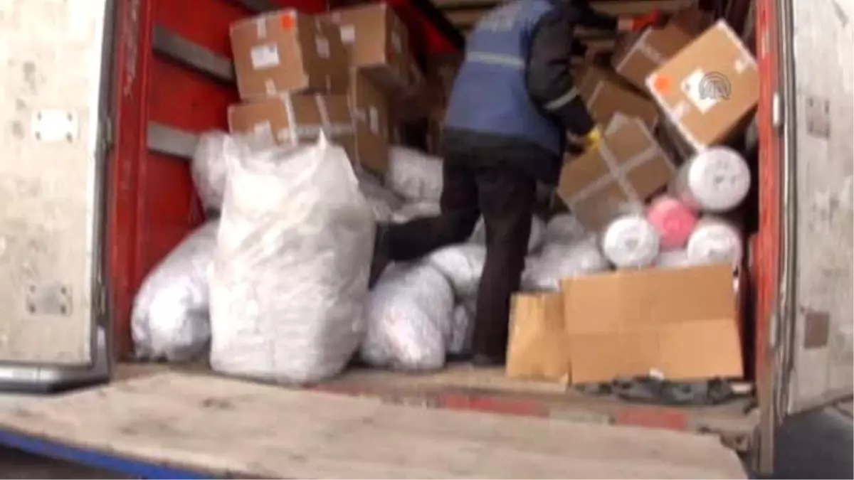 Tırda Yapılan Aramada Bir Ton Esrar Bulundu