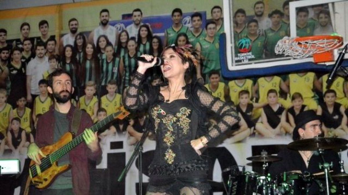 Akhisar\'da Aydilge Rüzgarı