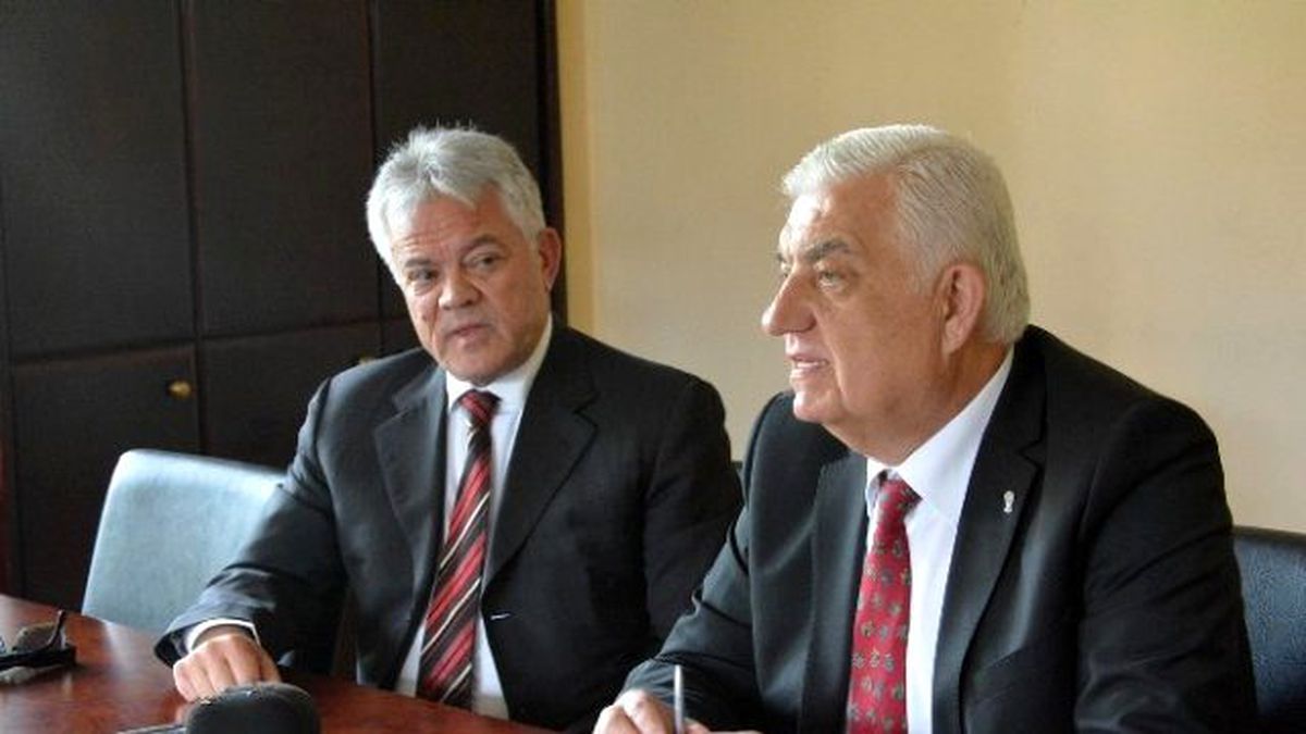 Başkan Gürün Marmaris\'li Muhtarlarla Bir Araya Geldi