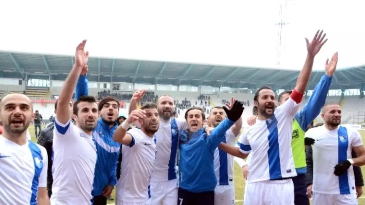 Bb Erzurumspor Teknik Direktörü Yıldırım: "Zor Maçtı, Üç Puan Almaktan Mutluyuz"