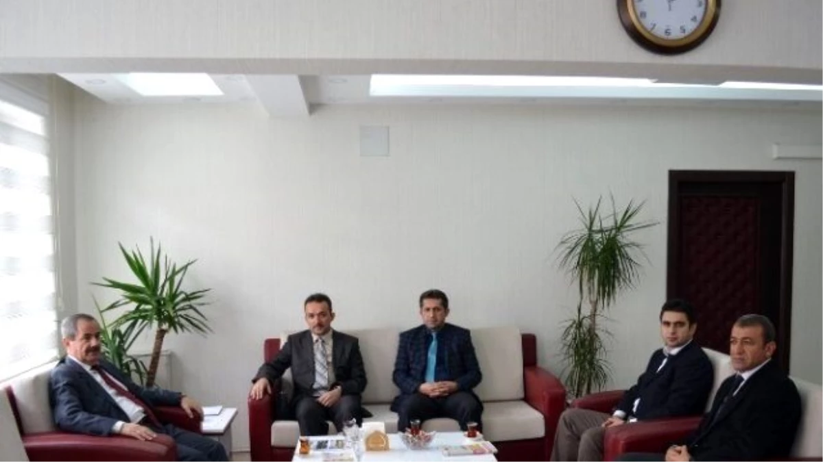 Bitlis Mesleki Eğitim Müdürü Uzun\'dan Başkan Gürsoy\'a Ziyaret