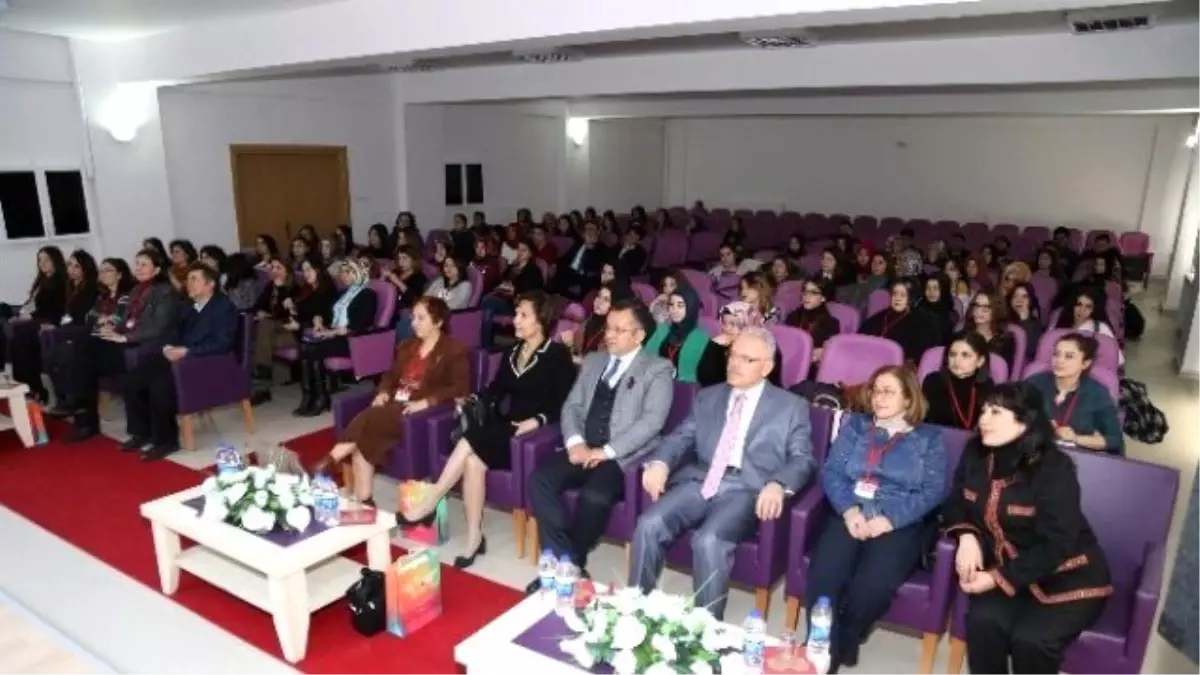 Bozok Üniversitesinde Yenidoğan Hemşireliği Kursu Açıldı