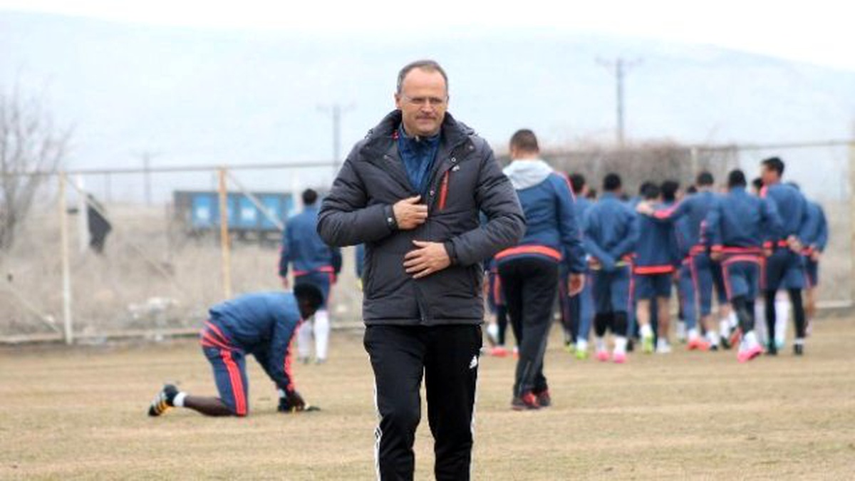 Buz\'un Aklı Elazığspor Maçında