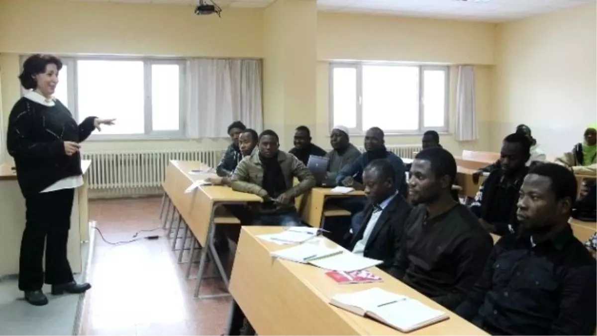 Elazığ\'da Ganalı Öğretmenler Eğitim Almaya Başladı