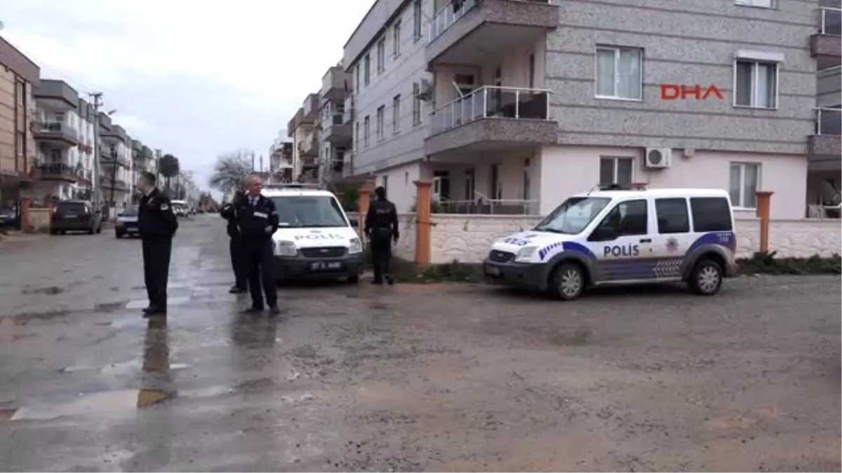 Eşinin Dövüp Evde Rehin Tuttuğu Kadını Polis Kurtardı