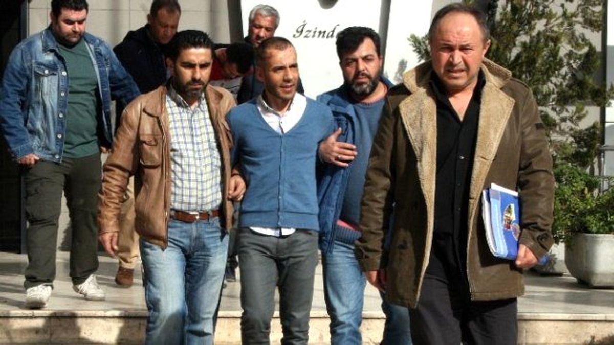 Lastiklerine Ateş Edilerek Yakalanan Altın Hırsızları Tutuklandı