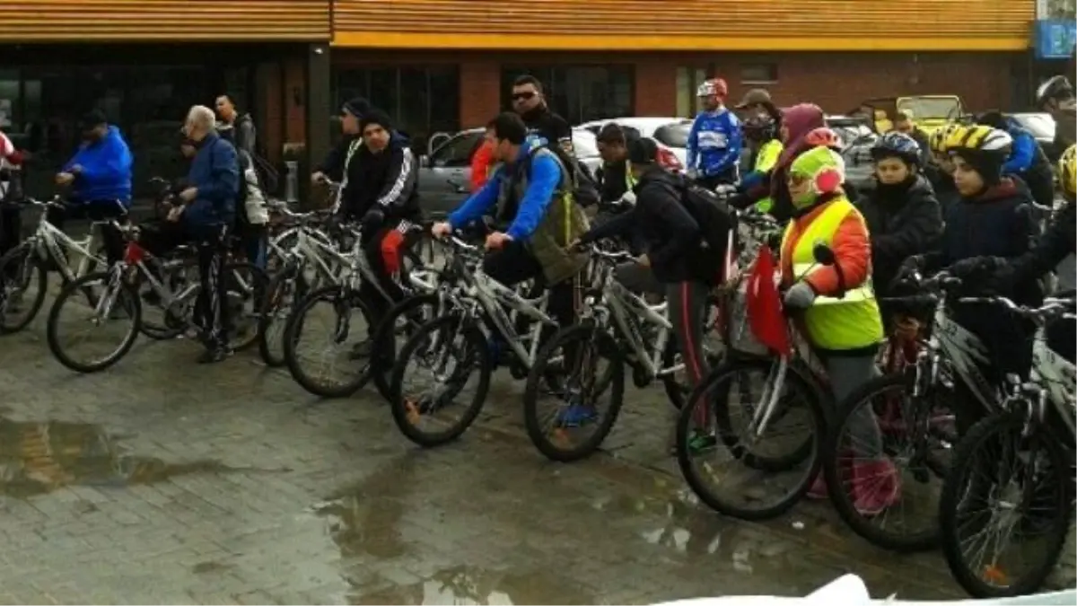 Pedallar Sevgililer İçin Çevrildi