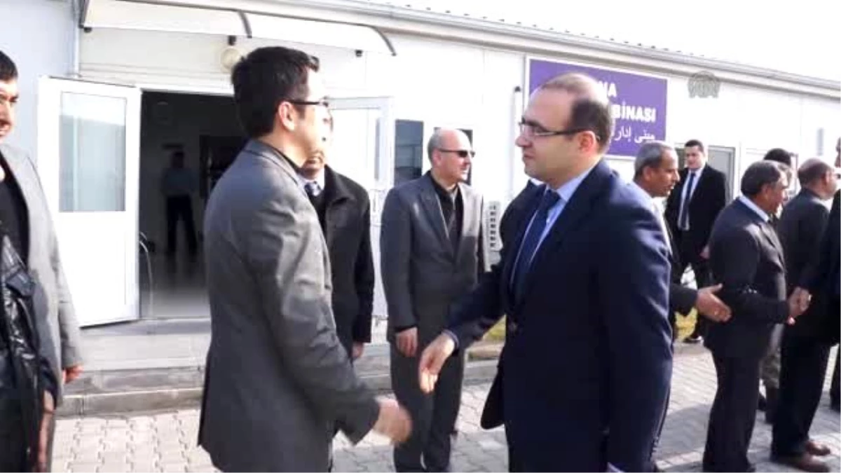 TBMM Dışişleri Komisyonu Başkanı Özhan, Sığınmacıları Ziyaret Etti