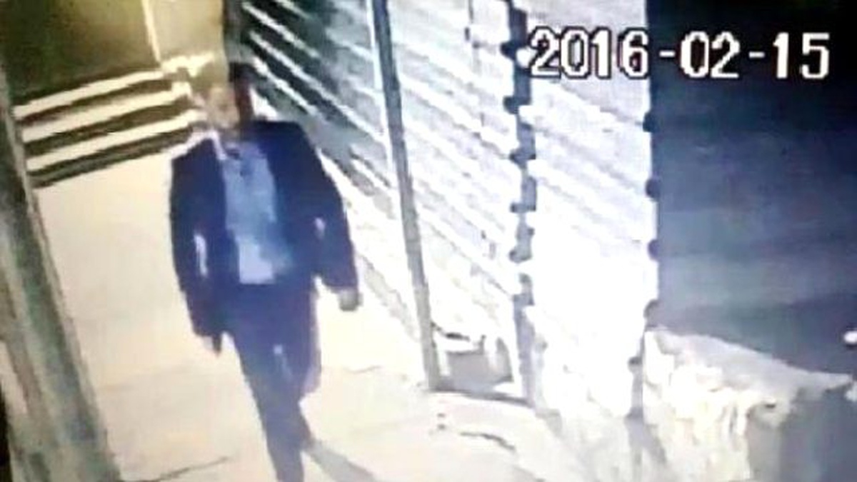 Genç, 50 Lira Borç Aldığı Arkadaşı Hakaret Edince İşyerini Kurşunladı